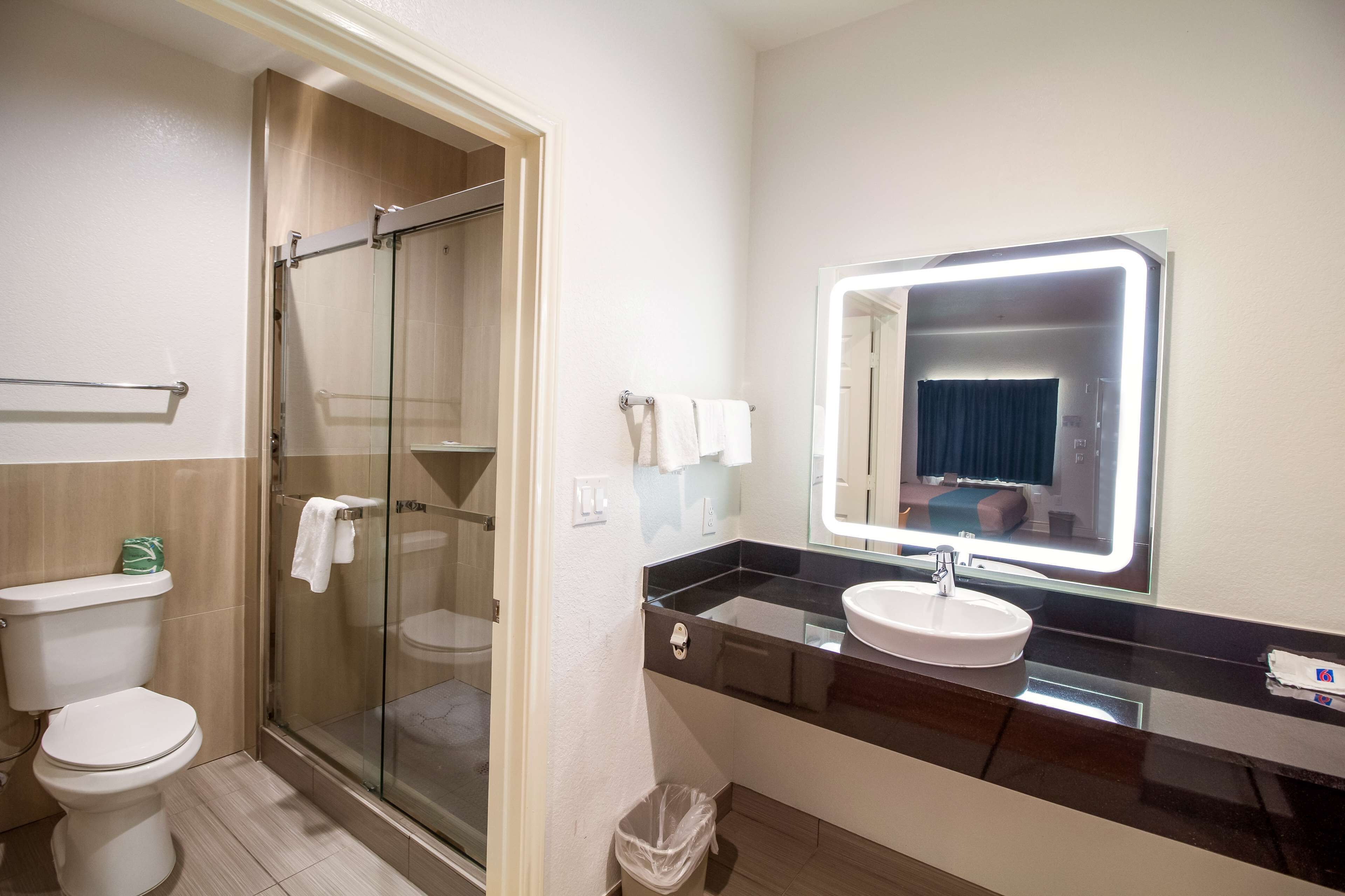 Photo - Motel 6-Houston, TX - North