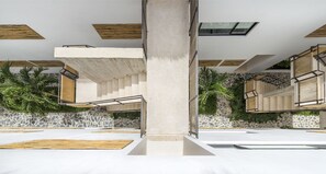 Handrails in hallways