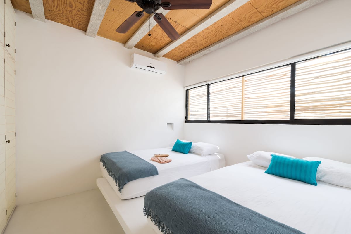 1 habitación y caja de seguridad en la habitación