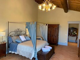 华丽公寓式客房 (Queen)(Letizia) | 意大利 Frette 床单、高档床上用品、羽绒被、加厚床垫