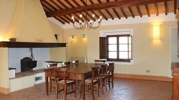 Deluxe Suite, 3 bedrooms Meleto - Roxana 1 | Living area