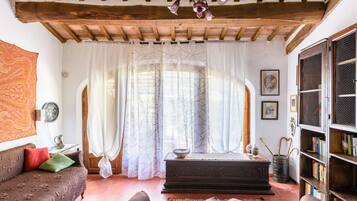 Camera doppia | Area soggiorno | TV