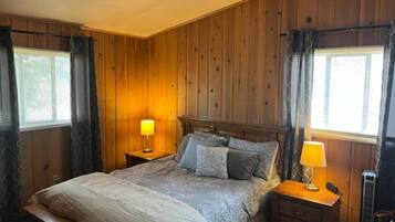 2 bedrooms, in-room safe, WiFi, bed sheets