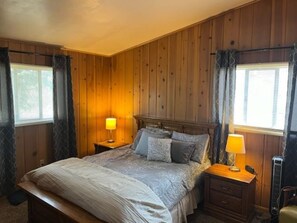 2 bedrooms, in-room safe, WiFi, bed sheets