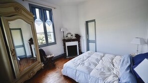 3 bedrooms, iron/ironing board