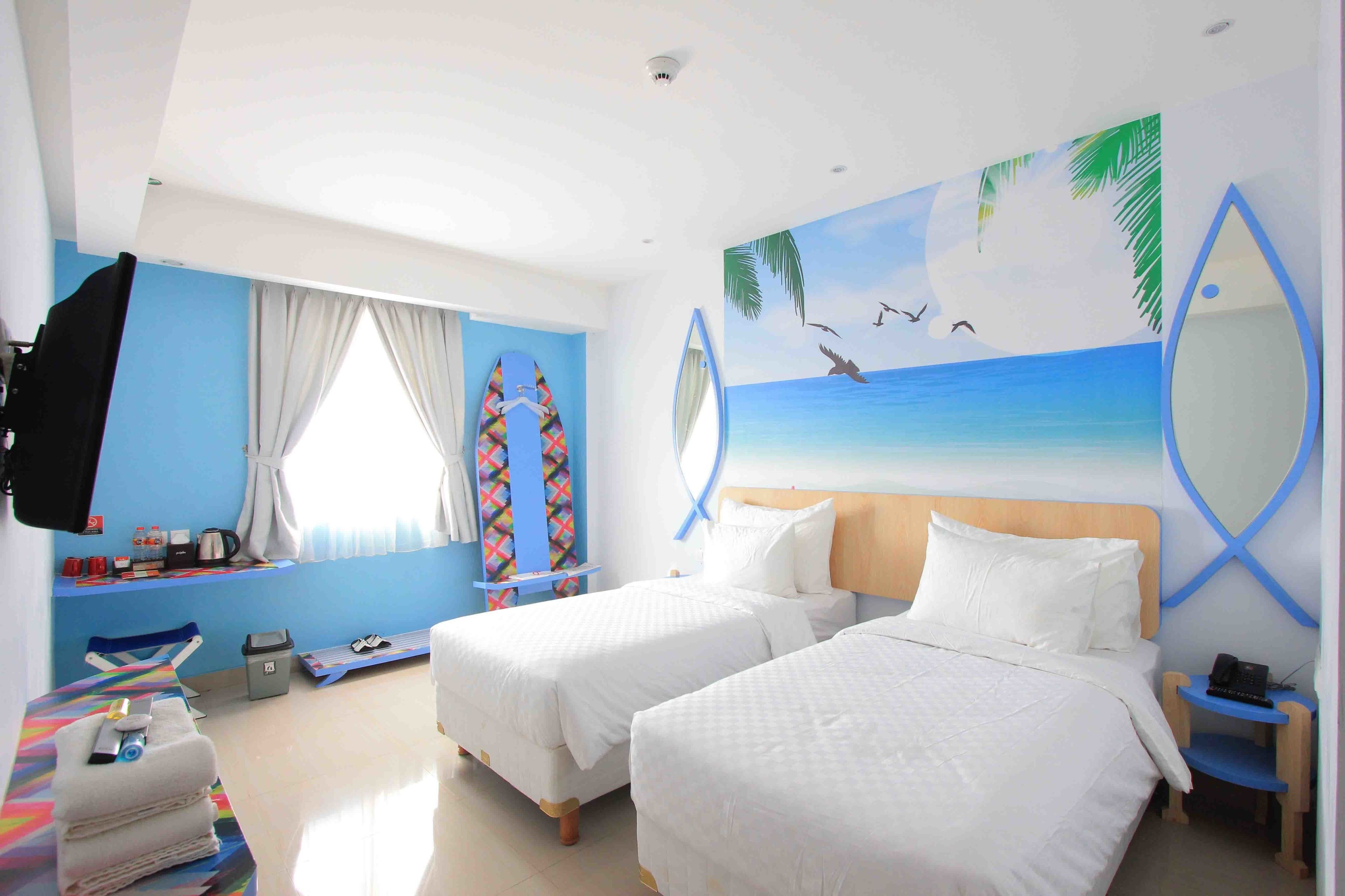 Deluxe Twin Room | In-room safe, desk, soundproofing, free WiFi