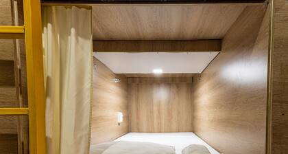 Hostel the pod 33