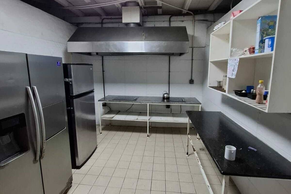 Kyl i allmänt utrymme och mikro i allmänt utrymme
