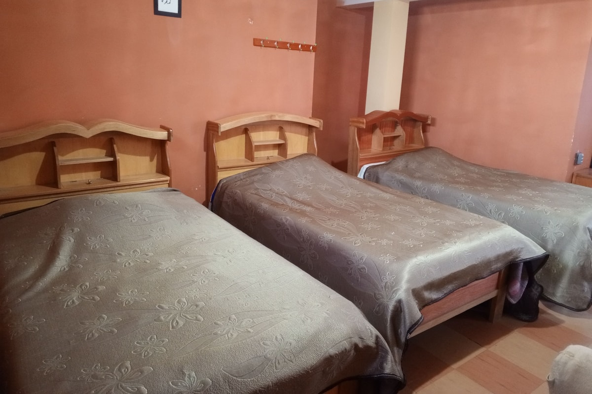 Wifi gratis y ropa de cama