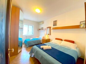 3 Schlafzimmer, Bügeleisen/Bügelbrett, WLAN, Bettwäsche