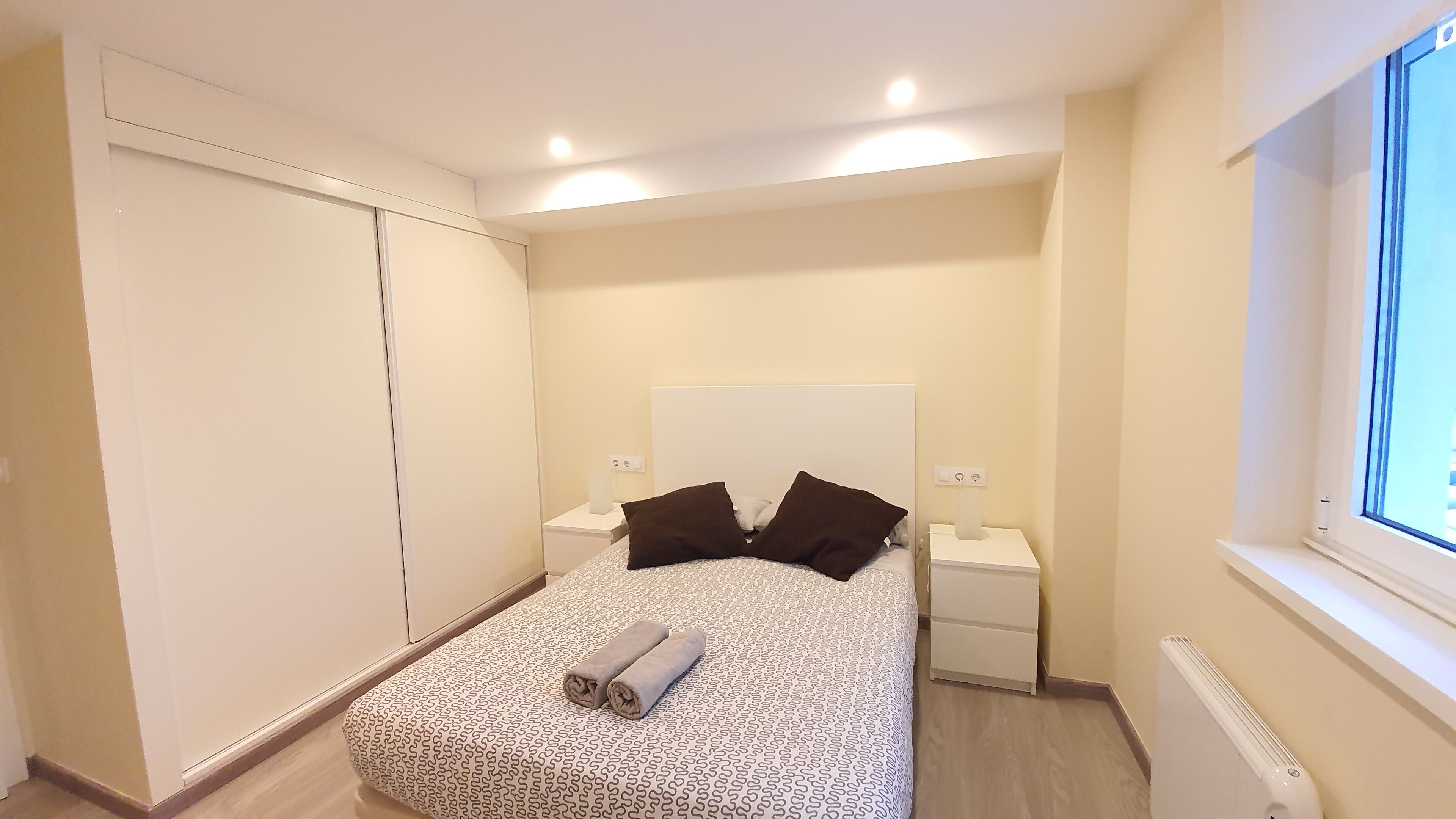 2 chambres, bureau, fer et planche à repasser, Wi-Fi