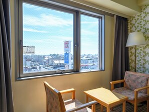 双床房, 2 间卧室, 无烟房 | 办公桌、熨斗/熨板、免费 WiFi、床单