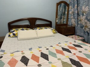 Family Townhome, 2 Bedrooms | 2 bedrooms, hypo-allergenic bedding, Select Comfort beds, in-room safe - Mactan Transient Townhouse (Lapu-Lapu)