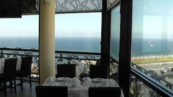 Breakfast, lunch, dinner served; local and international cuisine