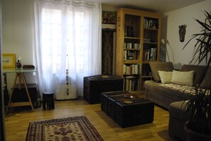 TV, books