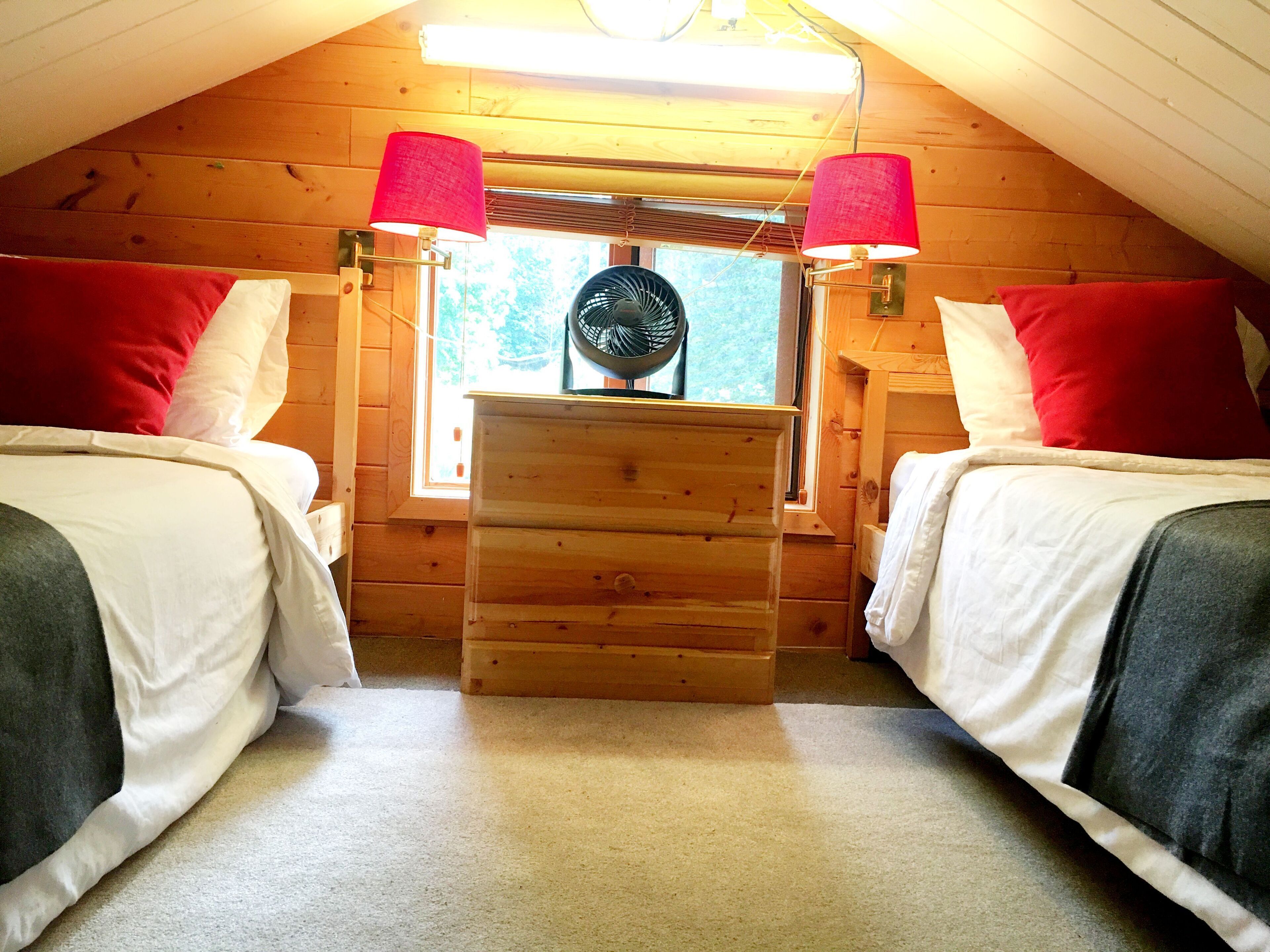 2 bedrooms, desk, soundproofing, iron/ironing board