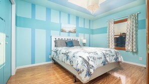 3 habitaciones, tabla de planchar con plancha, wifi y ropa de cama