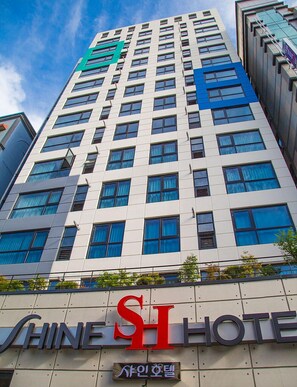 Front of property - Shine Hotel (Suncheon)