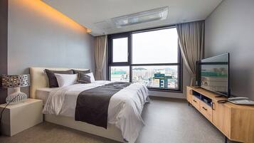 Family Suite (Duplex) | 1 bedroom, premium bedding, down comforters, free minibar