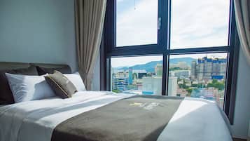 1 chambre, literie de qualité supérieure, couette en duvet d'oie