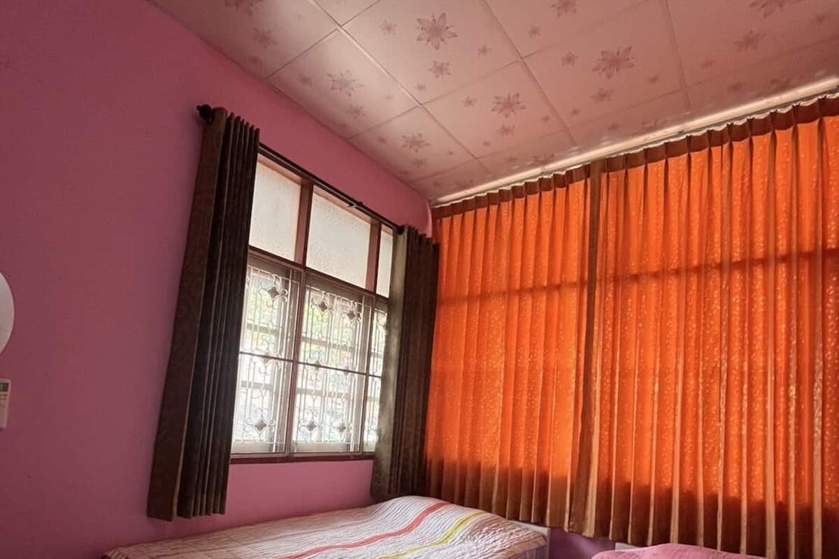 Habitación económica con 1 cama matrimonial o 2 individuales | Wifi gratis