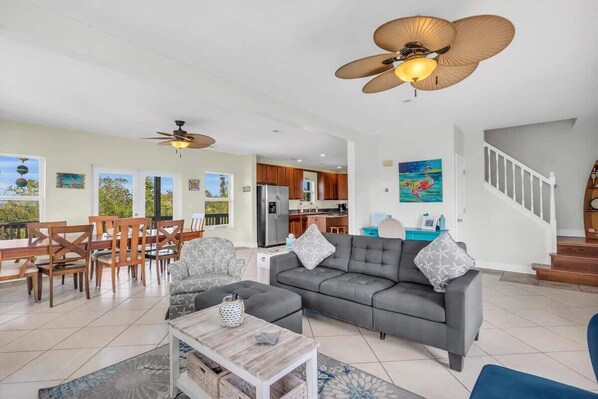 Unclassified image, 1 of 38, button