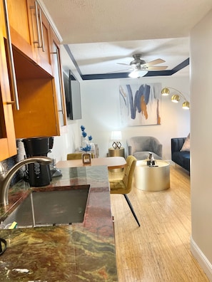 Standard Apartment, 1 Bedroom | Private kitchen | Fridge, microwave, stovetop, espresso maker - Miami Beach HomeStay (North Miami)
