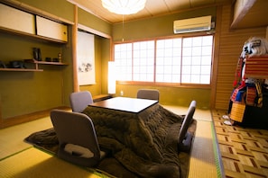 3 bedrooms, premium bedding, down duvets, desk - EN MACHIYA Kyoto (Kyoto)