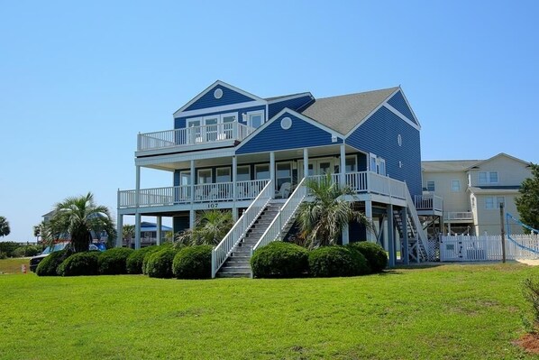 House, 5 Bedrooms | Exterior