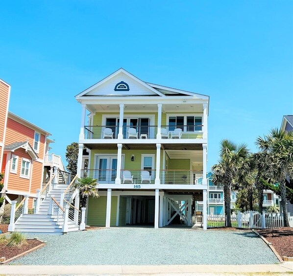 House, 4 Bedrooms | Exterior