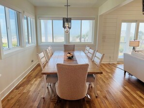 House, 4 Bedrooms | Dining
