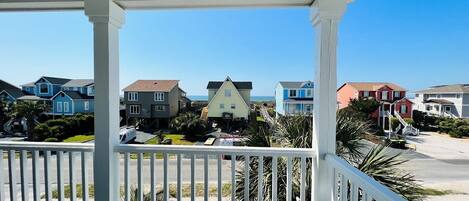 House, 4 Bedrooms | Property grounds