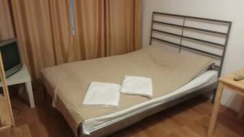 Economy-Studio, Erdgeschoss | Wohnbereich | Flachbildfernseher