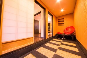 Interior entrance - IMADEGAWA Kyoto (Kyoto)