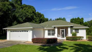 Villa, 3 Bedrooms | Exterior