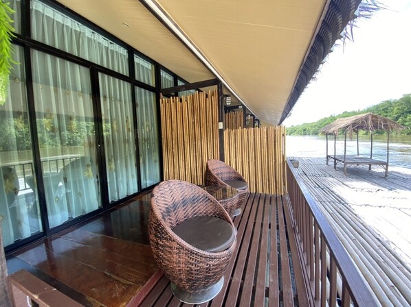 Raft Double Room | Terrace/patio