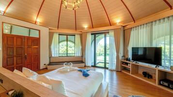 Suite Pool Villa | Free minibar, in-room safe, desk, free WiFi