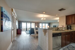 Condo, 2 Bedrooms | Private kitchen | Fridge, microwave, oven, stovetop - Elite Paradise 2 Bedroom Condo by RedAwning (Miramar Beach)