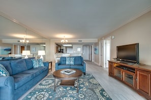 Condo, 2 Bedrooms | Living room | Smart TV - Elite Paradise 2 Bedroom Condo by RedAwning (Miramar Beach)