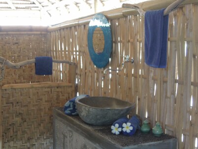 Gili Shack 58 Bed & Breakfast