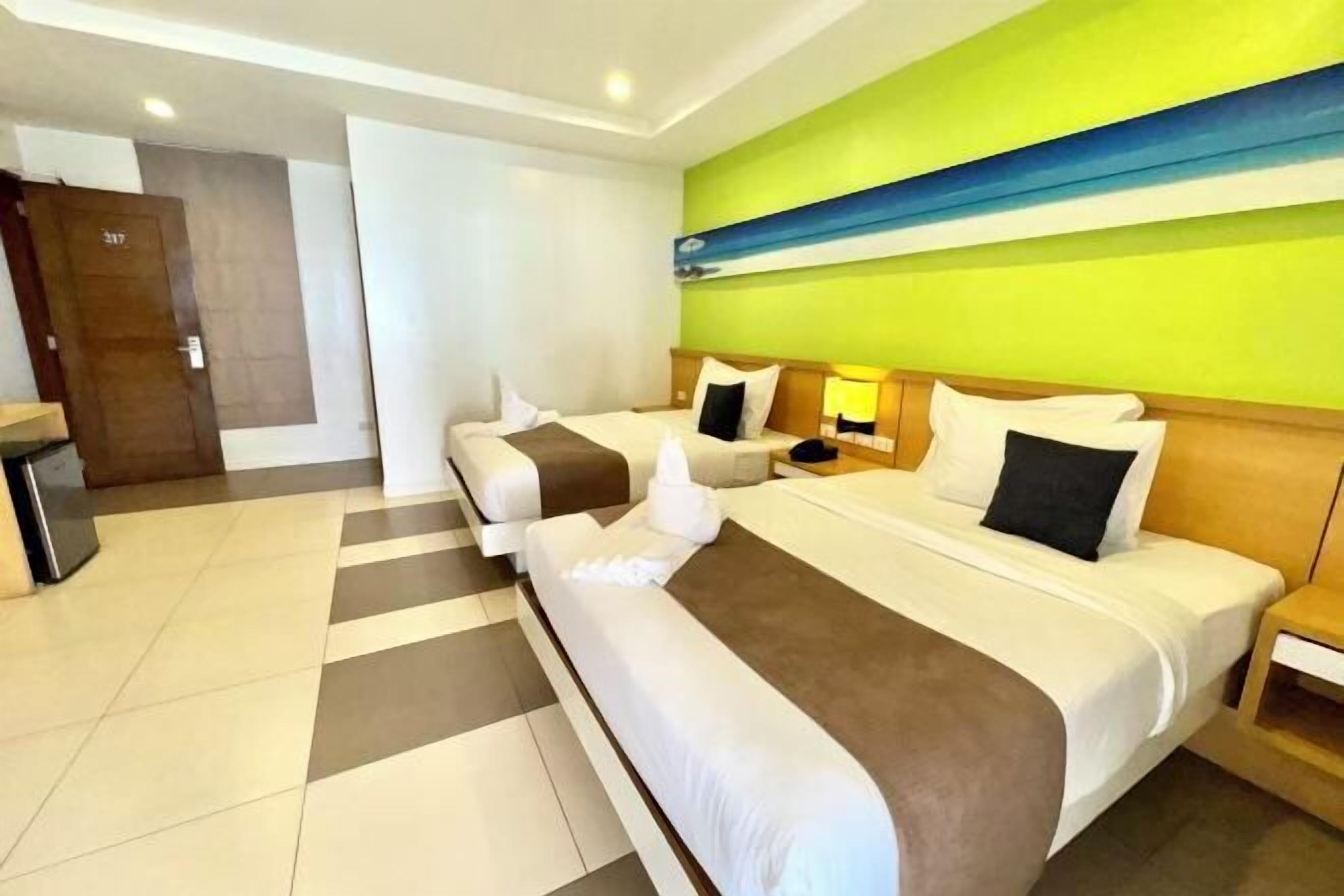 In-room safe, desk, free WiFi, bed sheets