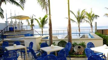 Breakfast, lunch, dinner served; local and international cuisine