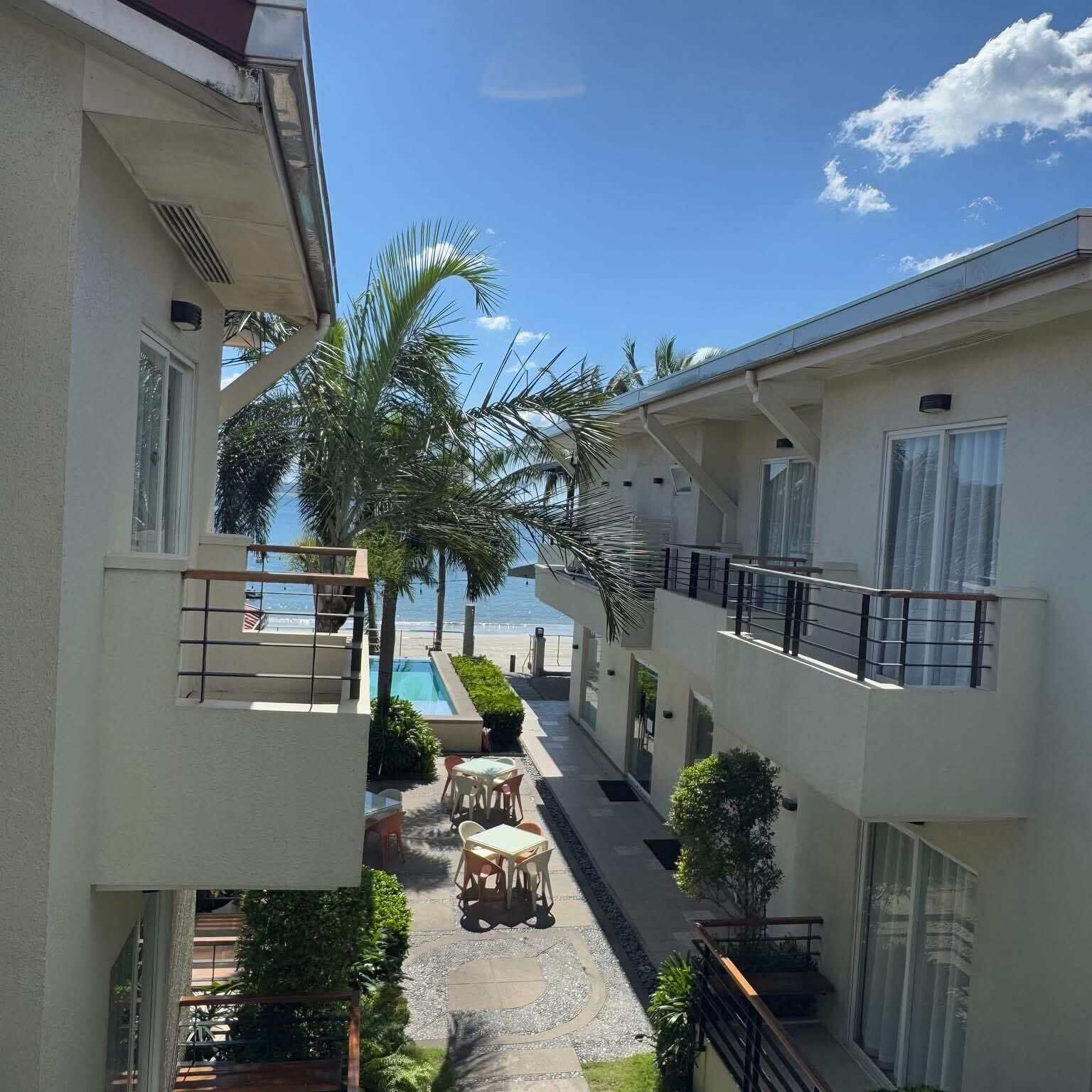 Deluxe Room, 1 Double Bed | In-room safe, desk, free WiFi, bed sheets