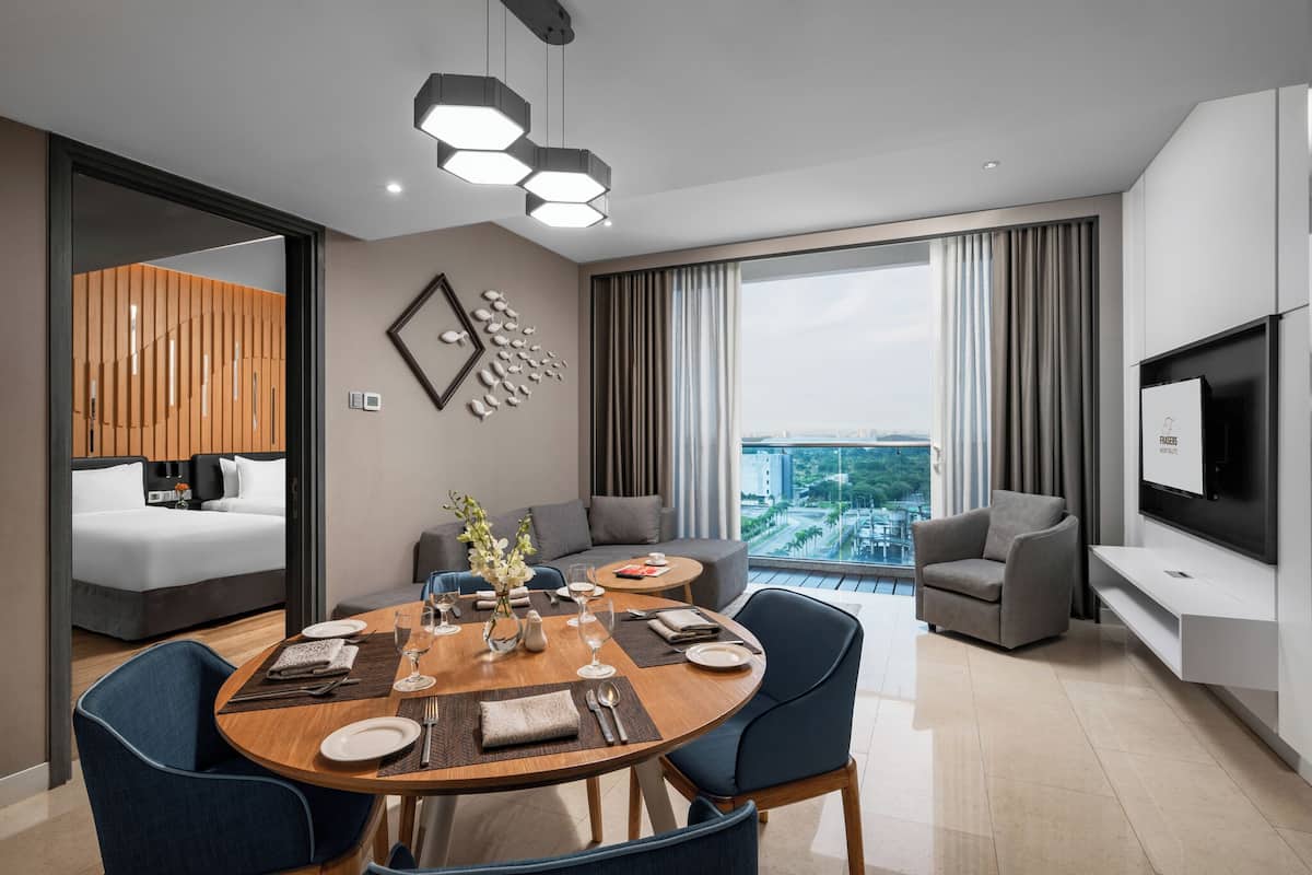 In-room safe, desk, laptop workspace, blackout drapes