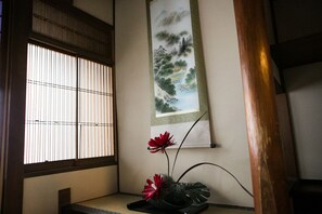 3 bedrooms, premium bedding, down duvets, desk - ZEN Kyoto (Kyoto)
