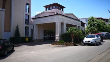 Entrada al alojamiento