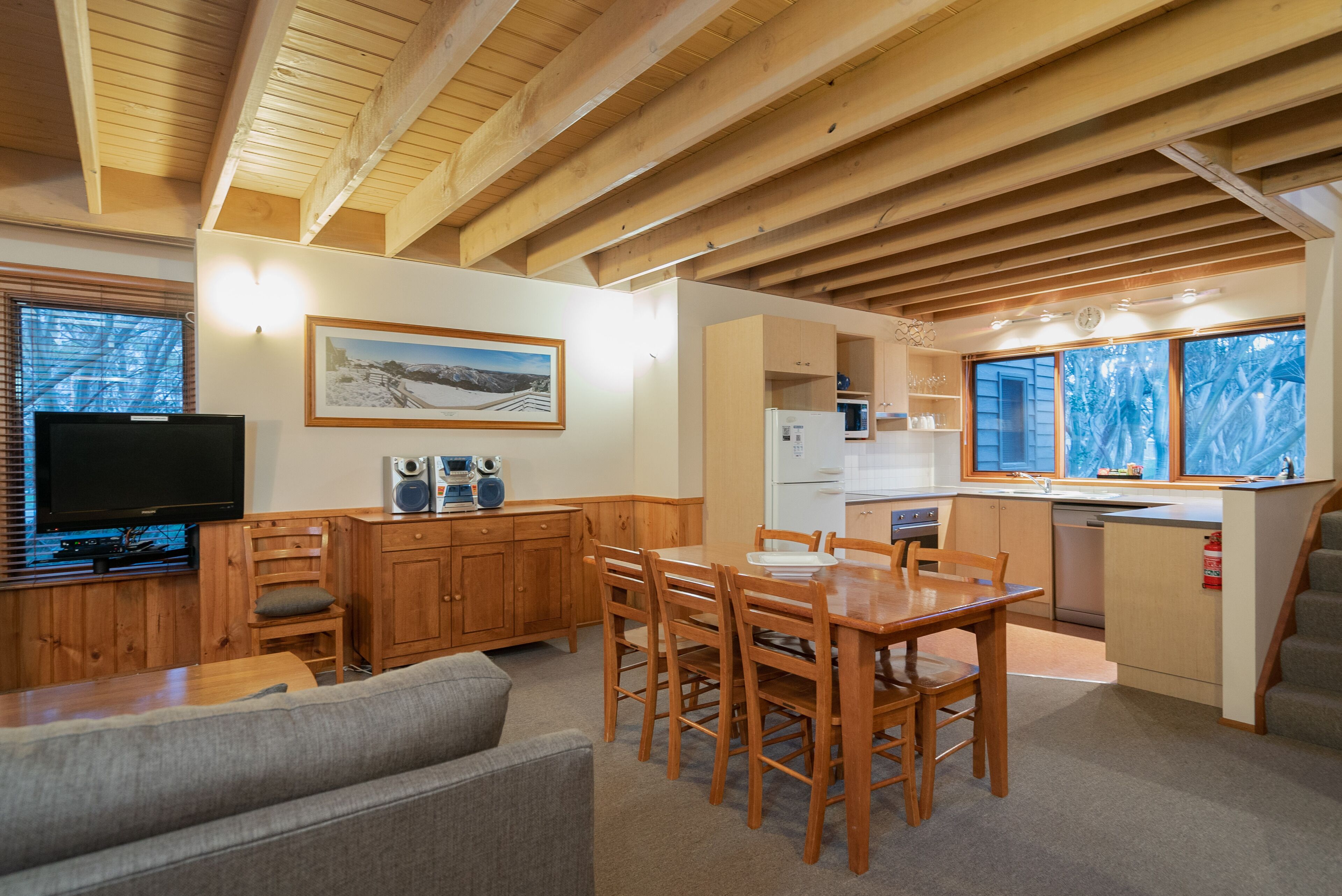 家庭木屋, 2 間臥室, 壁爐, 山間 | 起居區 | 36-吋LED 液晶電視、衛星頻道、電視、壁爐