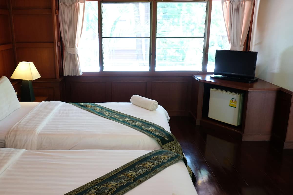 High View Standard Room | Caja fuerte, cortinas opacas, wifi gratis