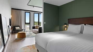 Urban Twin Room | In-room safe, desk, laptop workspace, soundproofing