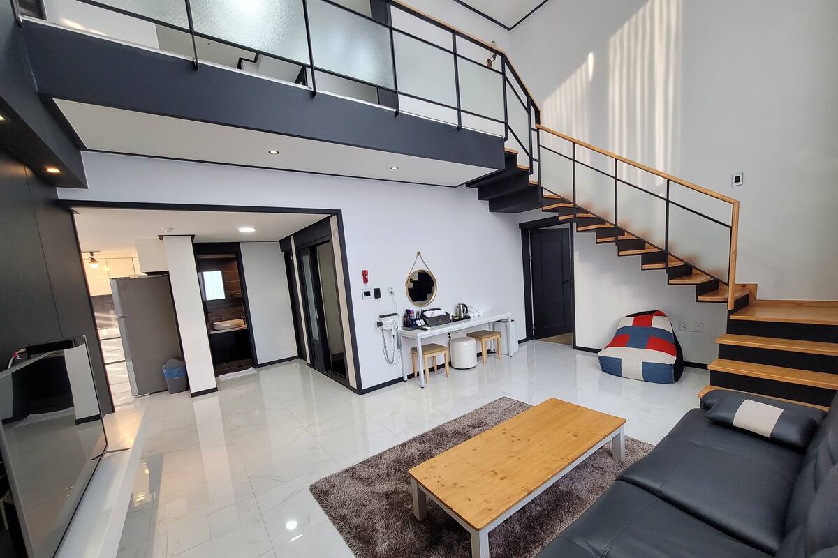 家庭複式房屋, 3 間臥室 | 高級寢具、迷你吧、遮光布/窗簾、無線上網